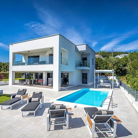 Villa Rina - Luxury Holiday Home Crikvenica Bagian luar foto