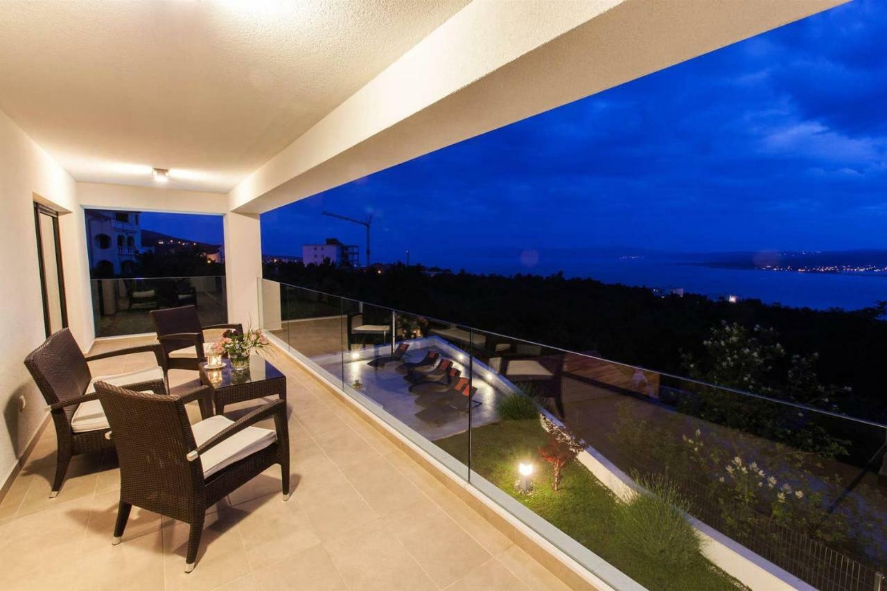 Villa Rina - Luxury Holiday Home Crikvenica Bagian luar foto