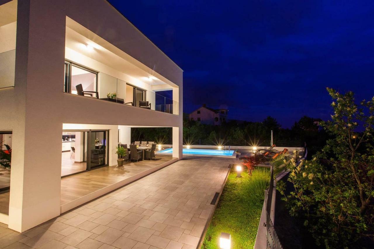 Villa Rina - Luxury Holiday Home Crikvenica Bagian luar foto