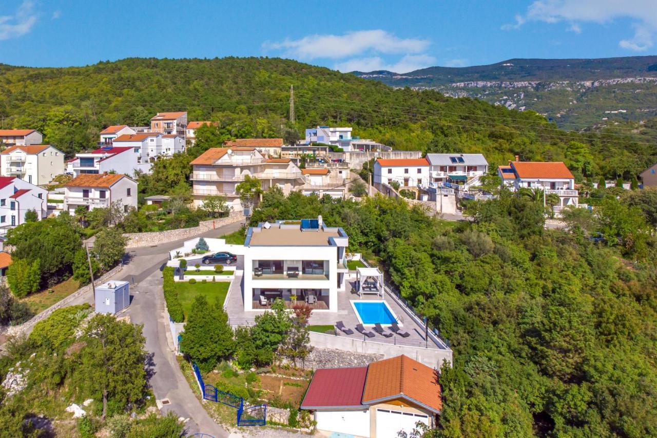 Villa Rina - Luxury Holiday Home Crikvenica Bagian luar foto