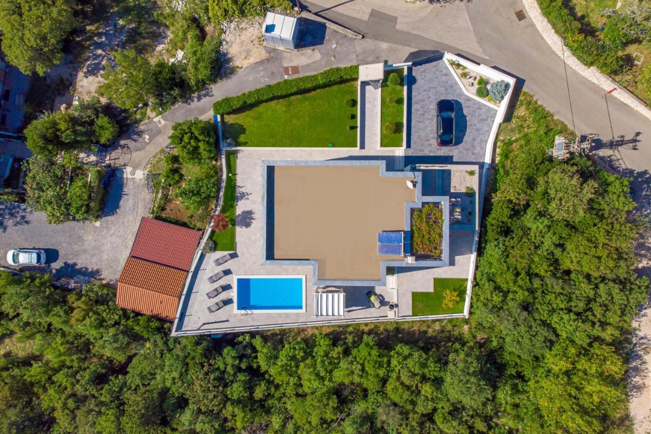Villa Rina - Luxury Holiday Home Crikvenica Bagian luar foto