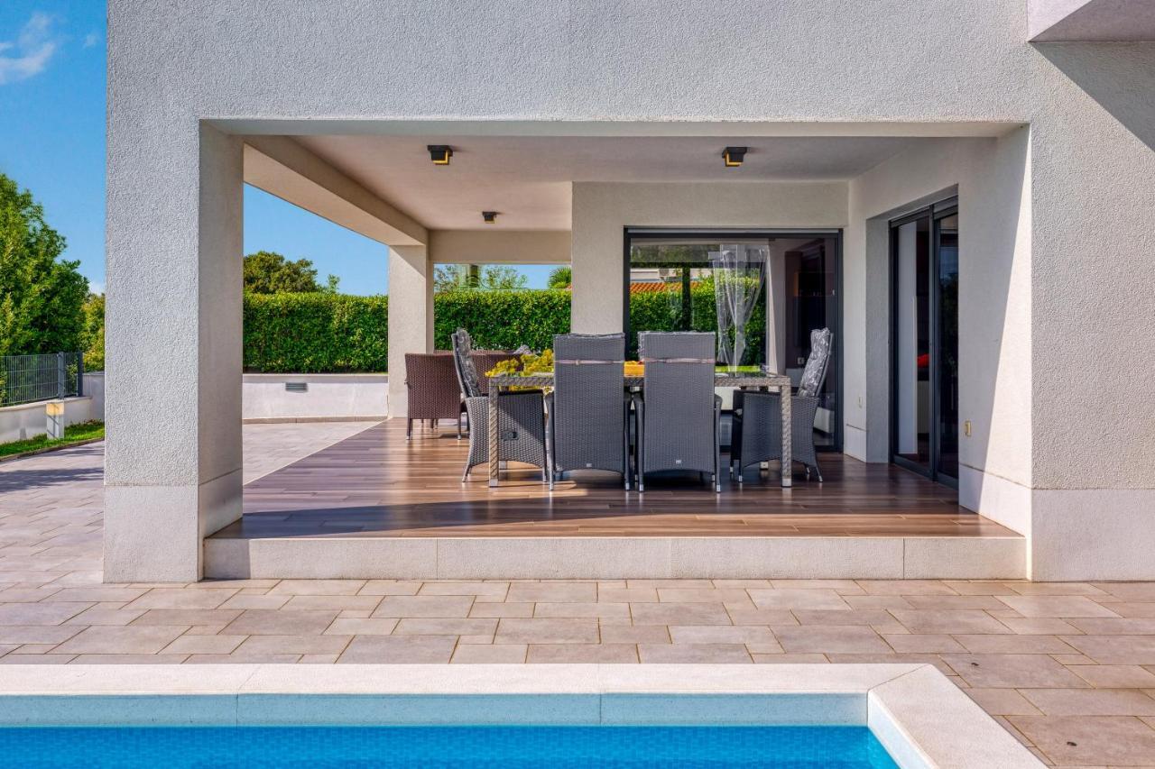 Villa Rina - Luxury Holiday Home Crikvenica Bagian luar foto